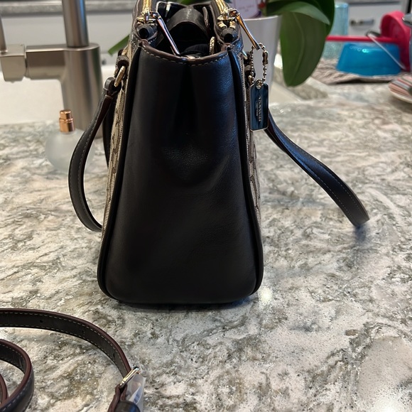 COACH BROWN SIGNATURE MINI TOTE DOUBLE SLOTS STRAP CROSSBODY EXCELLENT CONDITION - Picture 7 of 11